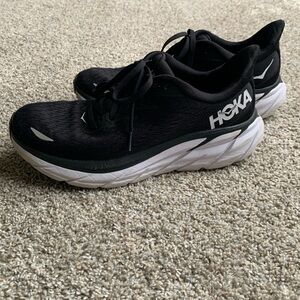 Women’s Hoka Clifton 8B